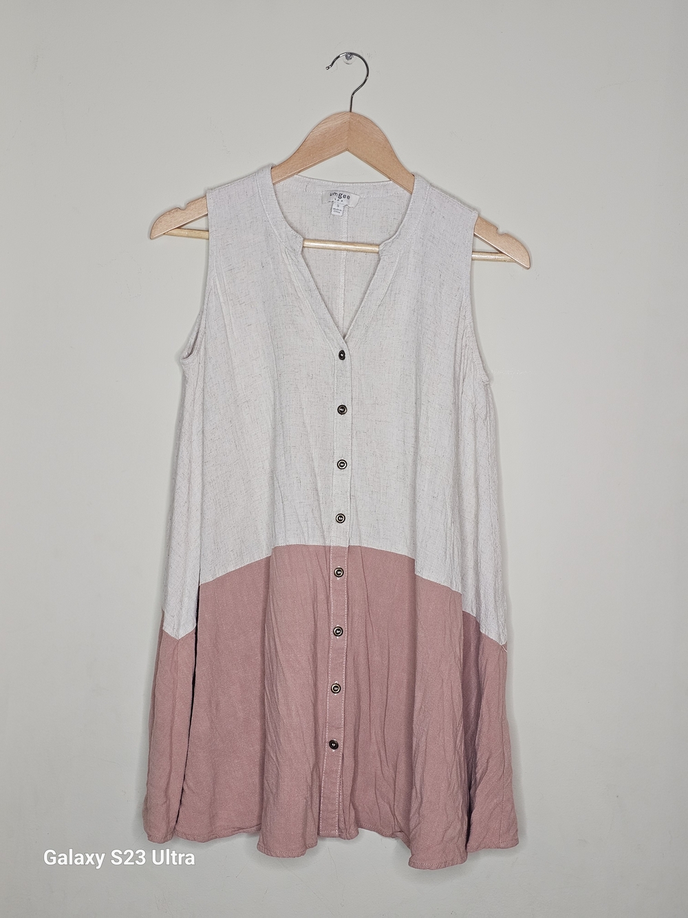 Umgee Two-Tone Button Front Sleeveless Tunic - White & Dusty Pink